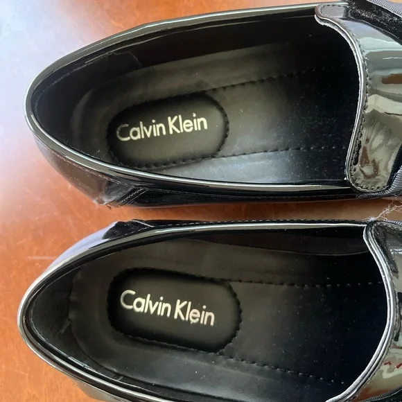 NIB Men’s Size 12 Calvin Klein Sleek Black Slip-On Loafers with Patent Finish - Picture 3 of 11